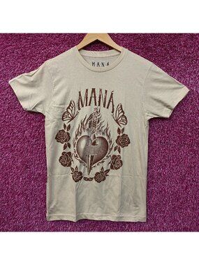MANÁ Tour Heart GraphicT-Shirt Small